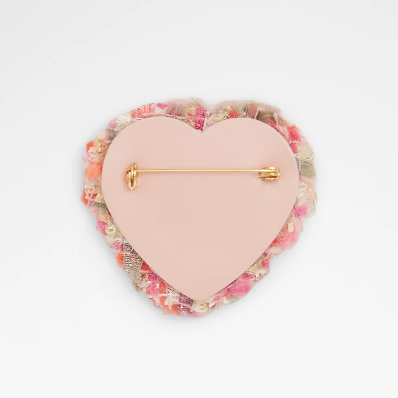 الدو Erilaria Badge